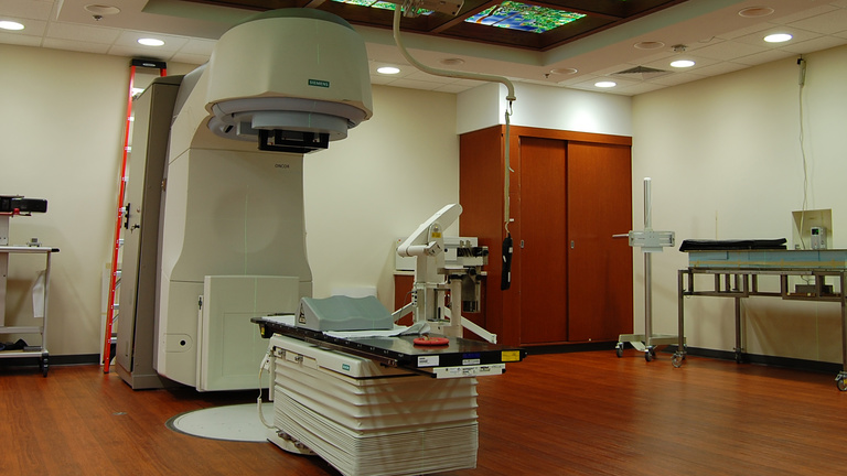 Siemens Oncor Linac with SRS attachment